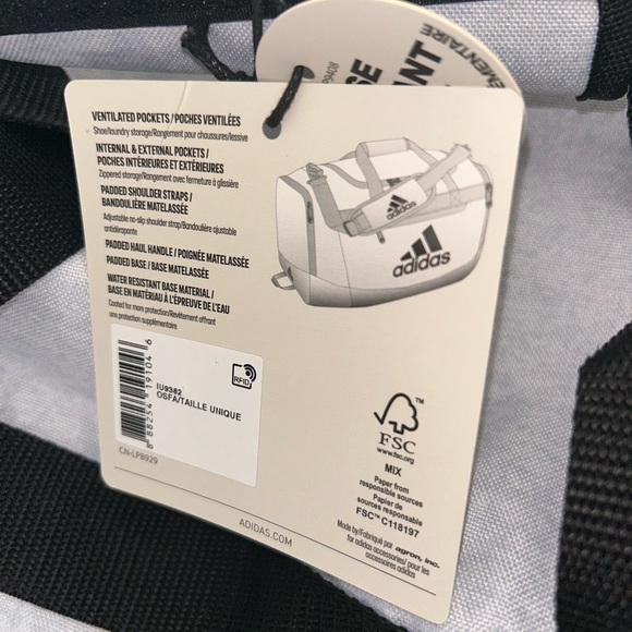ADIDAS DEFENDER IV MED DUFFLE NWT WATERPROOF - Picture 4 of 8